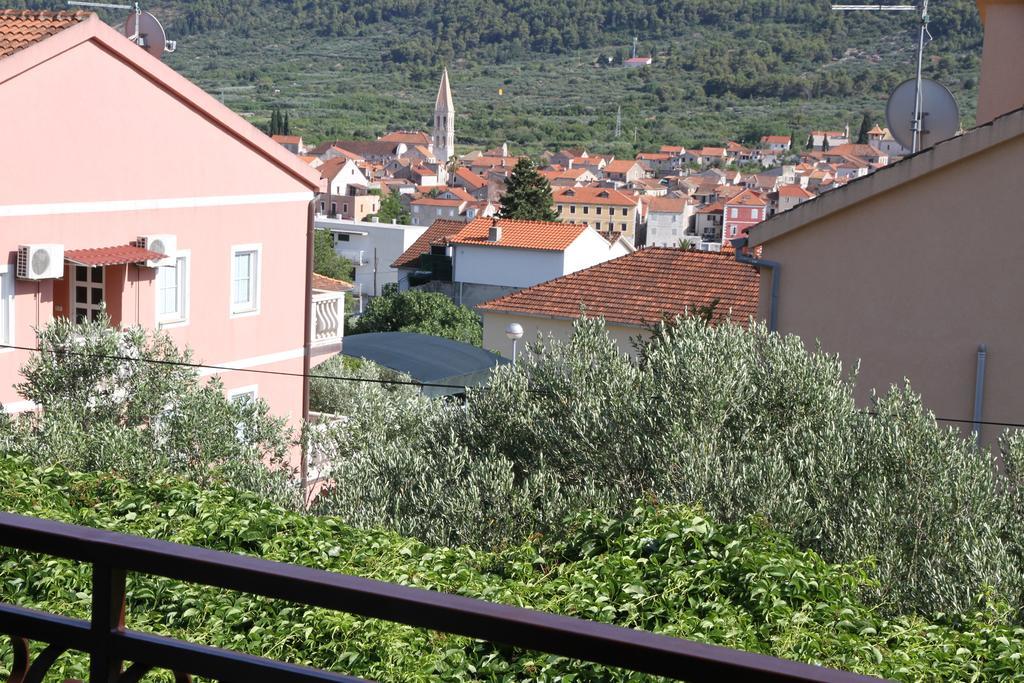 Mi Stari Grad (Hvar)